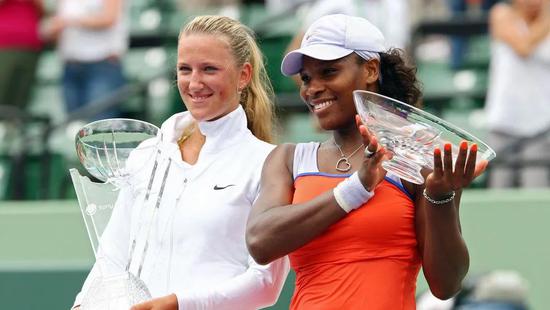 爱游戏APP-阿扎伦卡新星刷新纪录表现突出，独行侠前途光明！-爱游戏APP