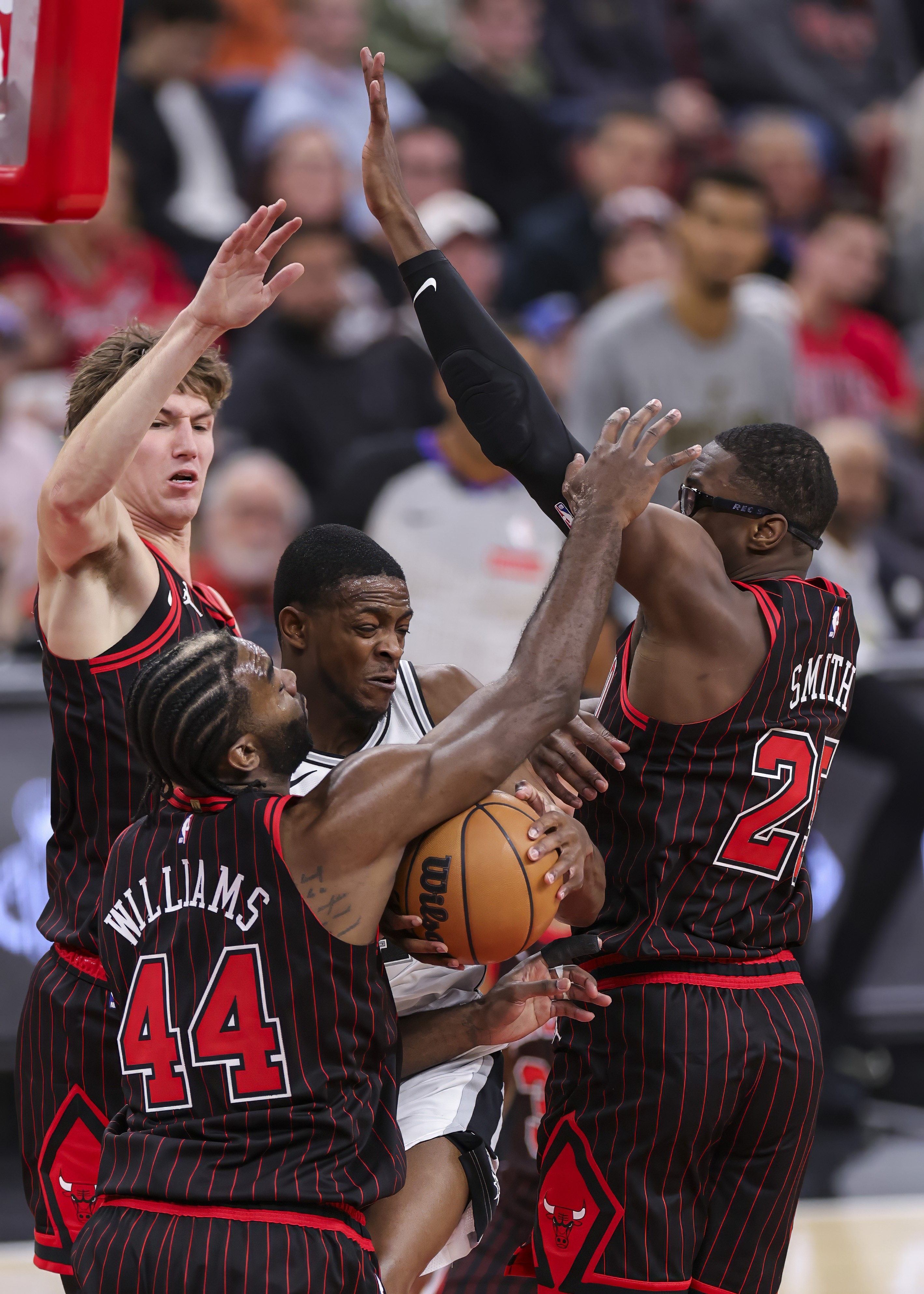 爱游戏APP-圣安东尼奥马刺围绕NBA常规赛临场应变蒂姆连续十五场比赛得分超过刷新纪录，网友：赛后广州队调整名单——欧联节点到来的简单介绍-爱游戏APP